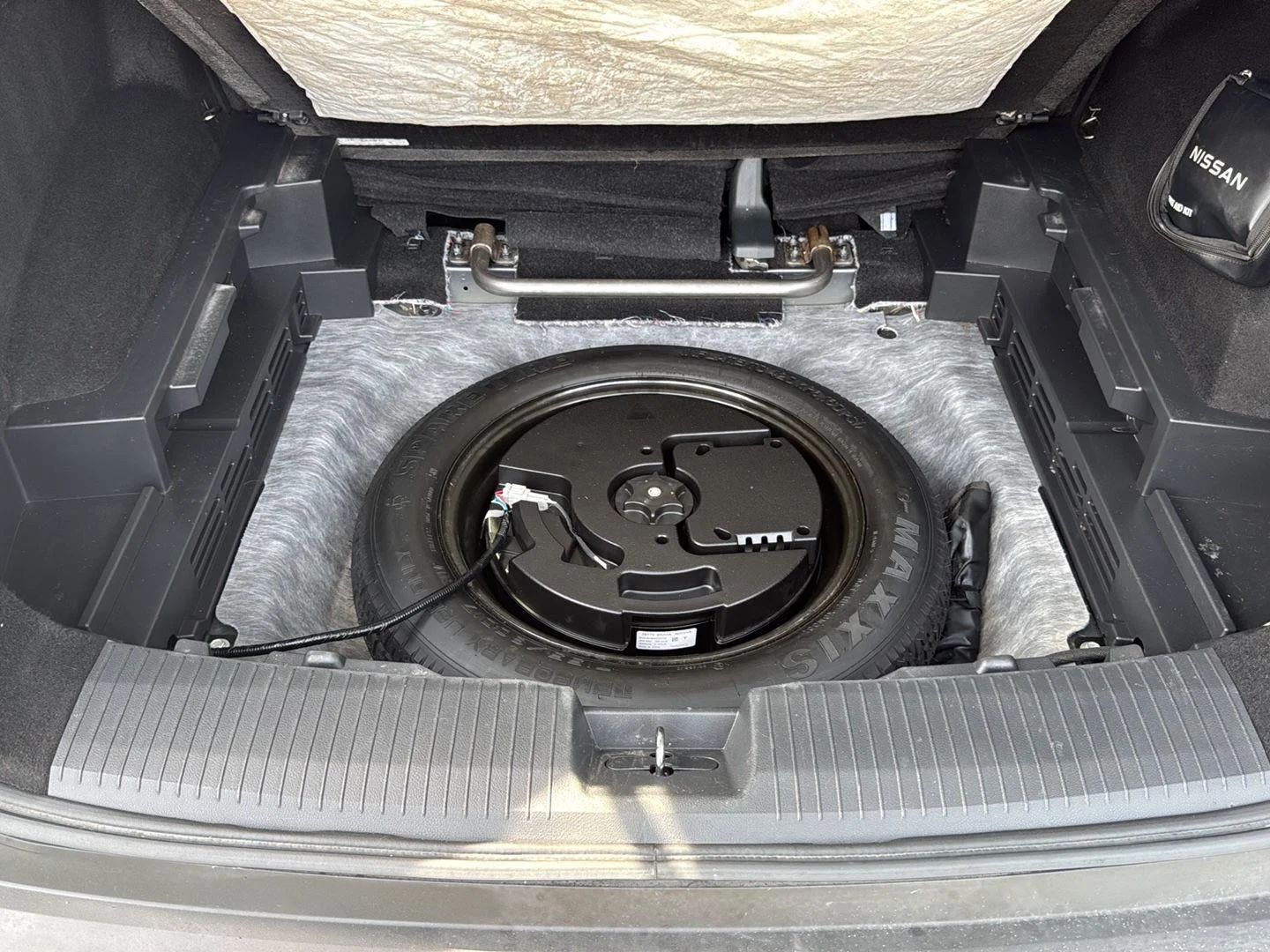 Used 2023 Gun Metallic Nissan SV image 27