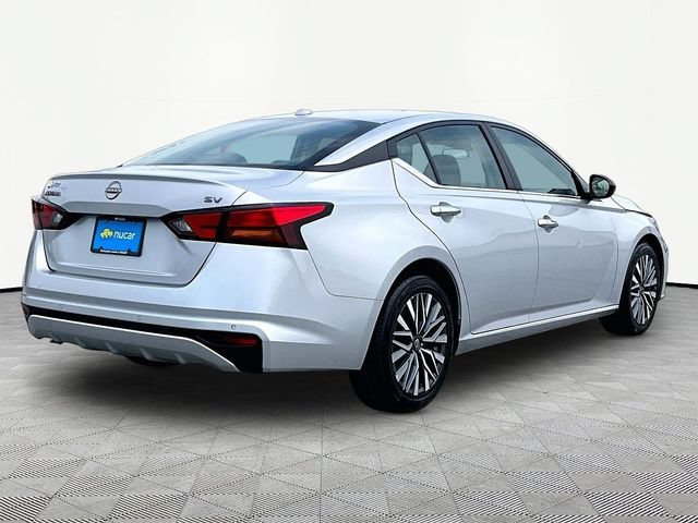 Used 2024 Brilliant Silver Metallic Nissan 2.5 SV image 6