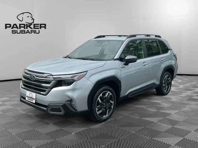 2025 Subaru Forester Limited Hybrid's photo