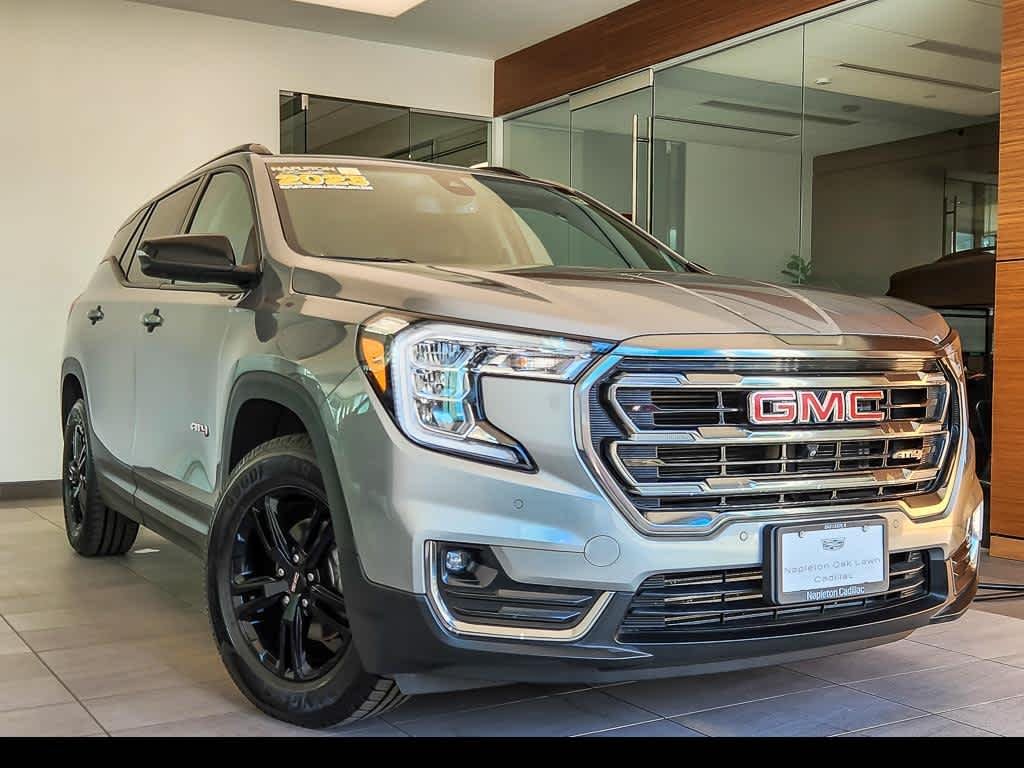 2023 GMC Terrain AT4