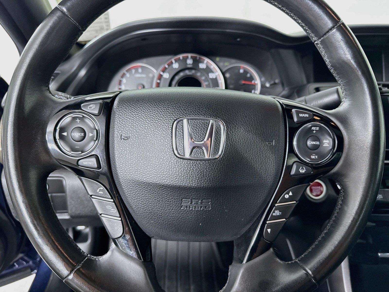 Used 2016 Deep Blue Opal Metallic Honda EX-L image 16