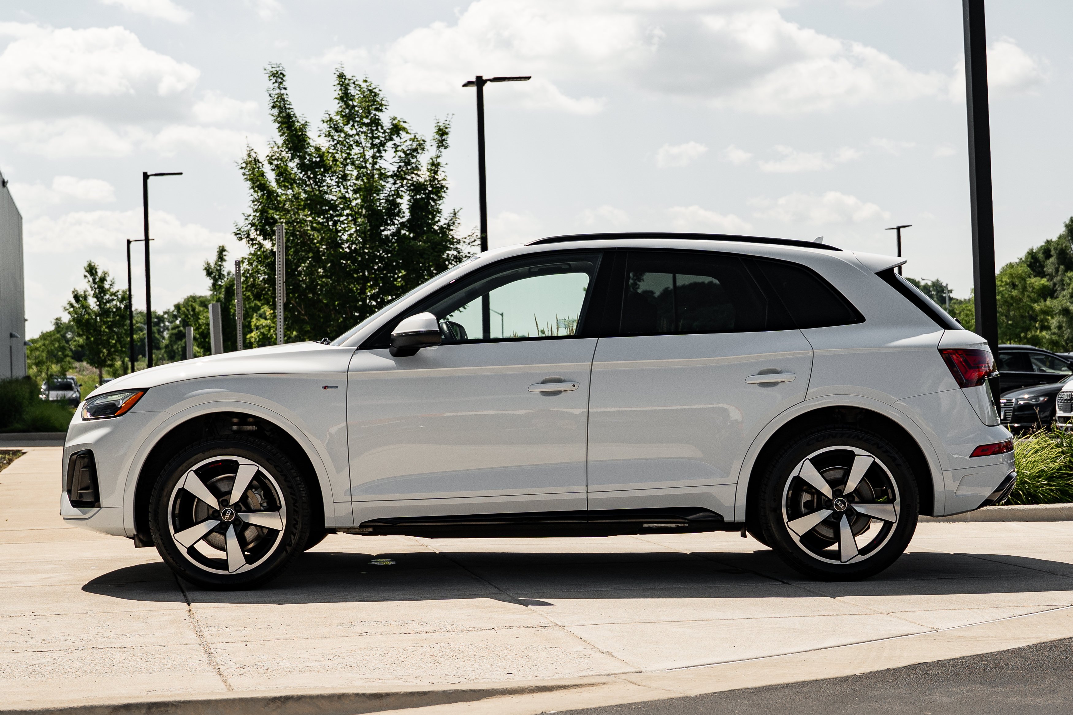 Used 2022 Glacier White Metallic Audi S line Premium Plus image 6