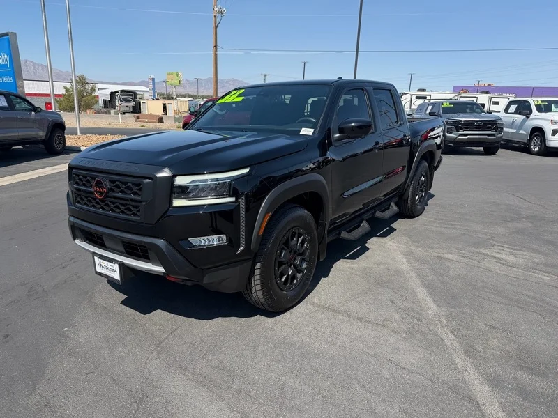Used 2022 Super Black Nissan PRO-X image 7