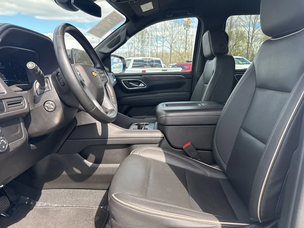 Used 2023 Summit White Chevrolet Premier image 9