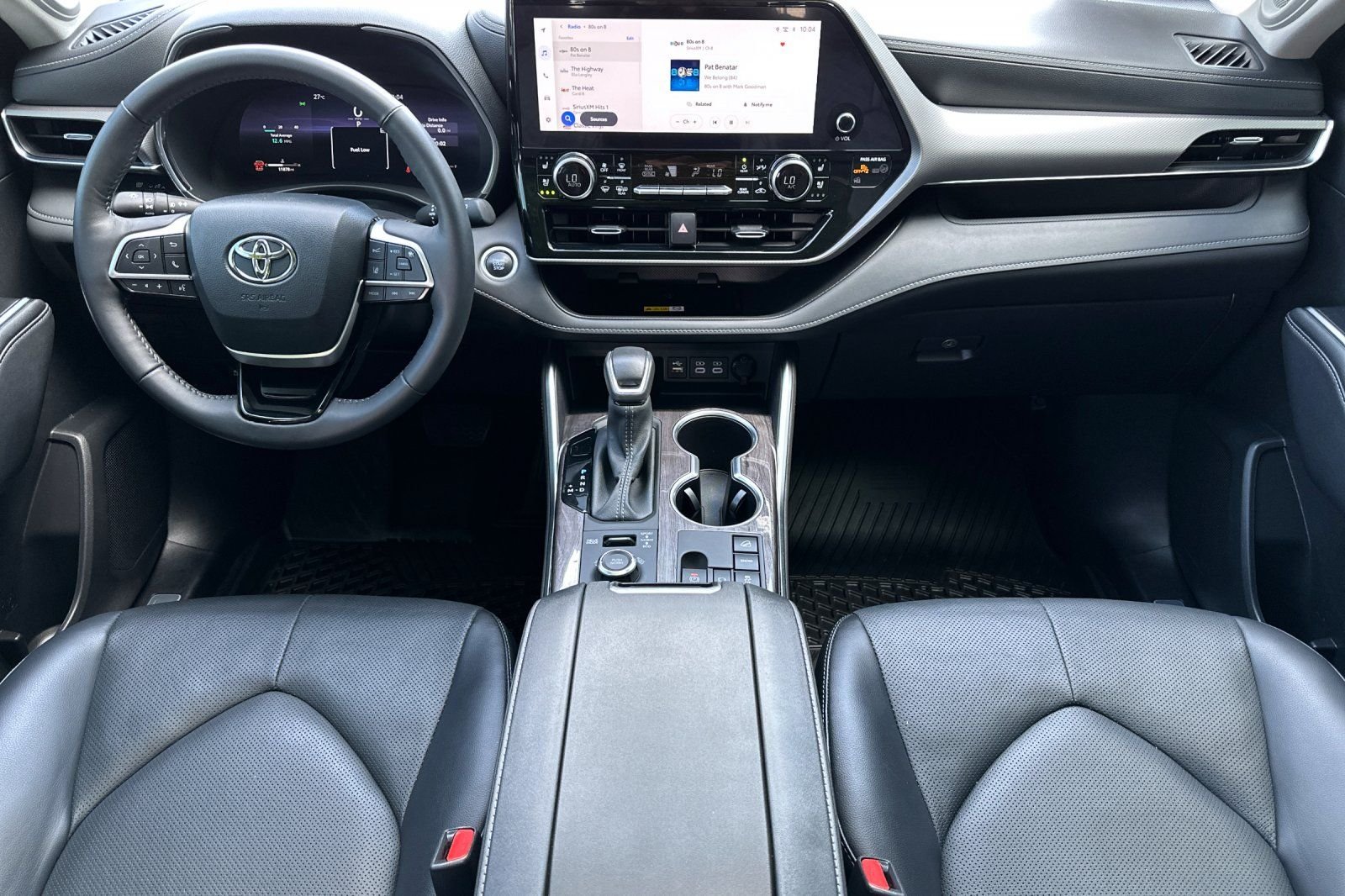 Used 2024  Toyota Platinum image 13