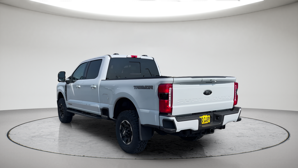 New 2026 Avalanche Ford F-350® XLT image 9