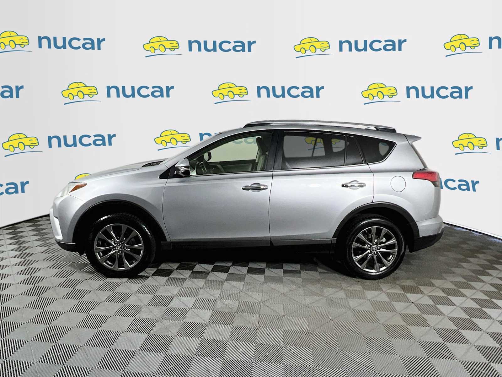 Used 2018 Silver Sky Metallic Toyota Limited image 4