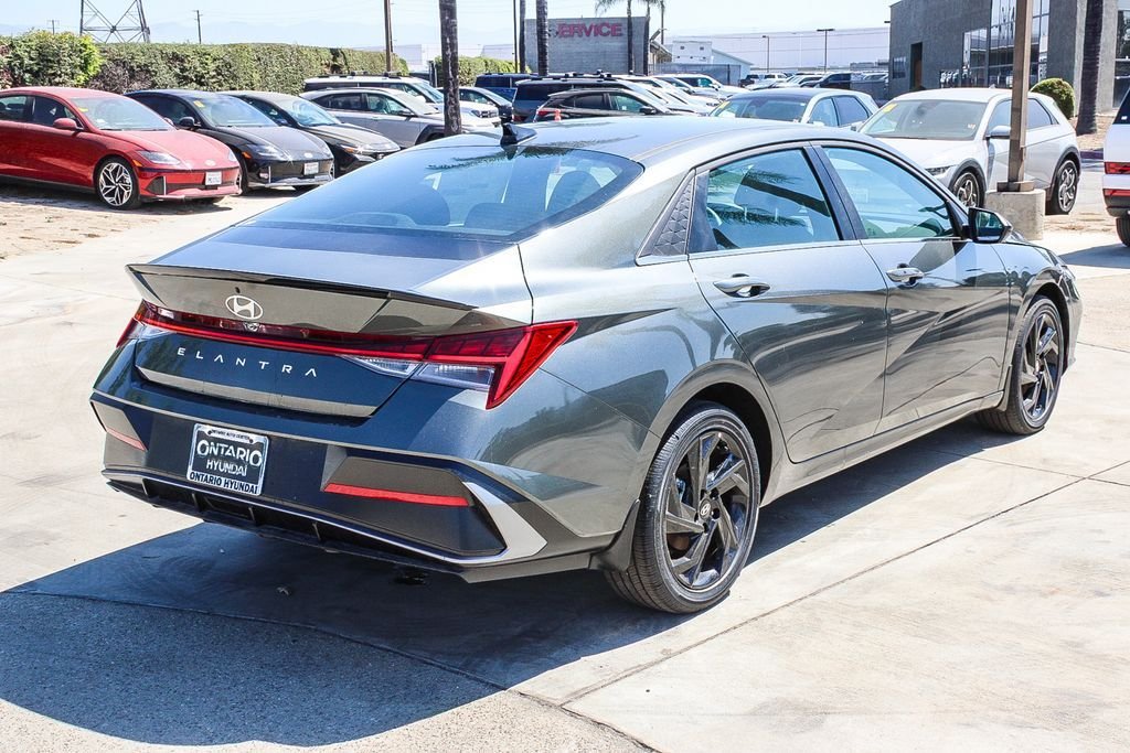 New 2026 Gray Hyundai SEL Sport image 9