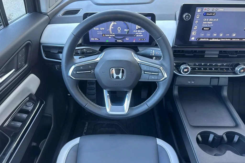 Used 2024  Honda Touring image 16