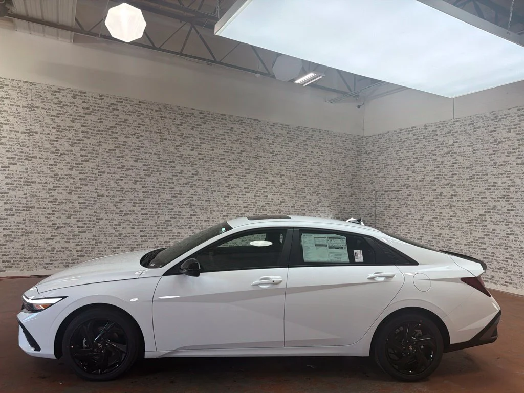 New 2026 Serenity White Hyundai SEL Sport image 4