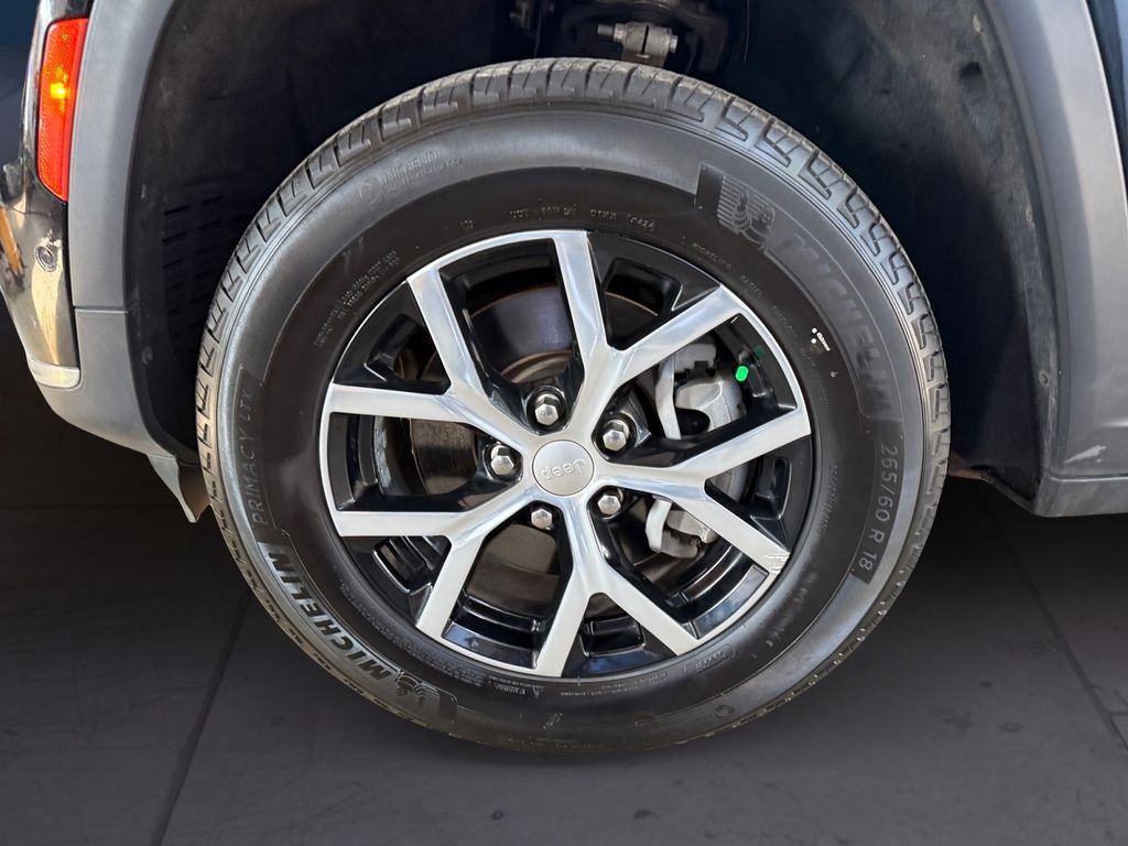 Used 2024 Black Jeep Limited image 9