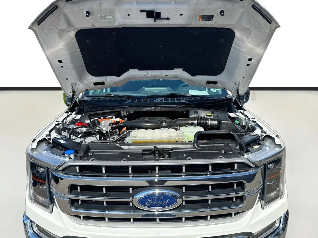 Certified Used 2023 Star White Ford Lariat image 23