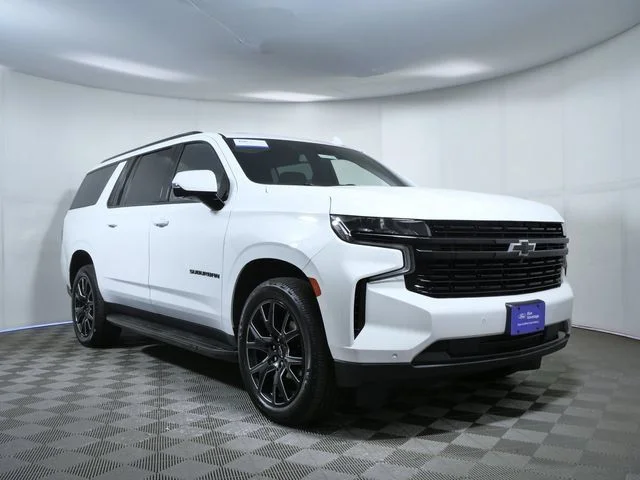 2023 Chevrolet Suburban RST
