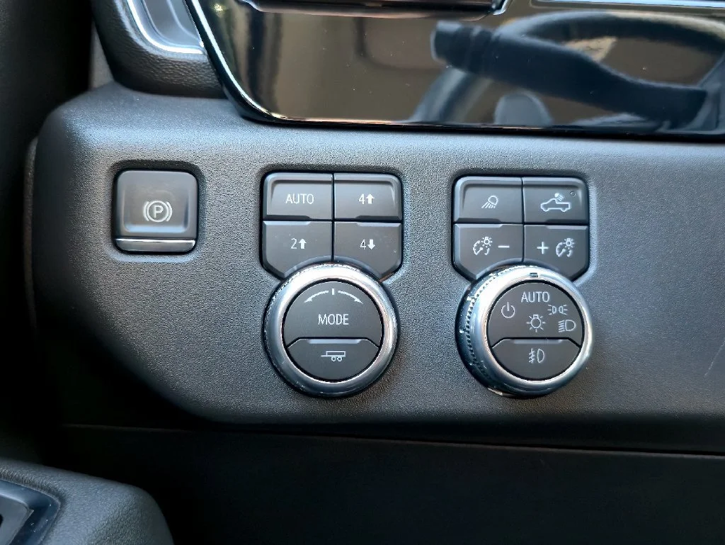 2026 GMC Sierra 1500 SLT - Photo 19