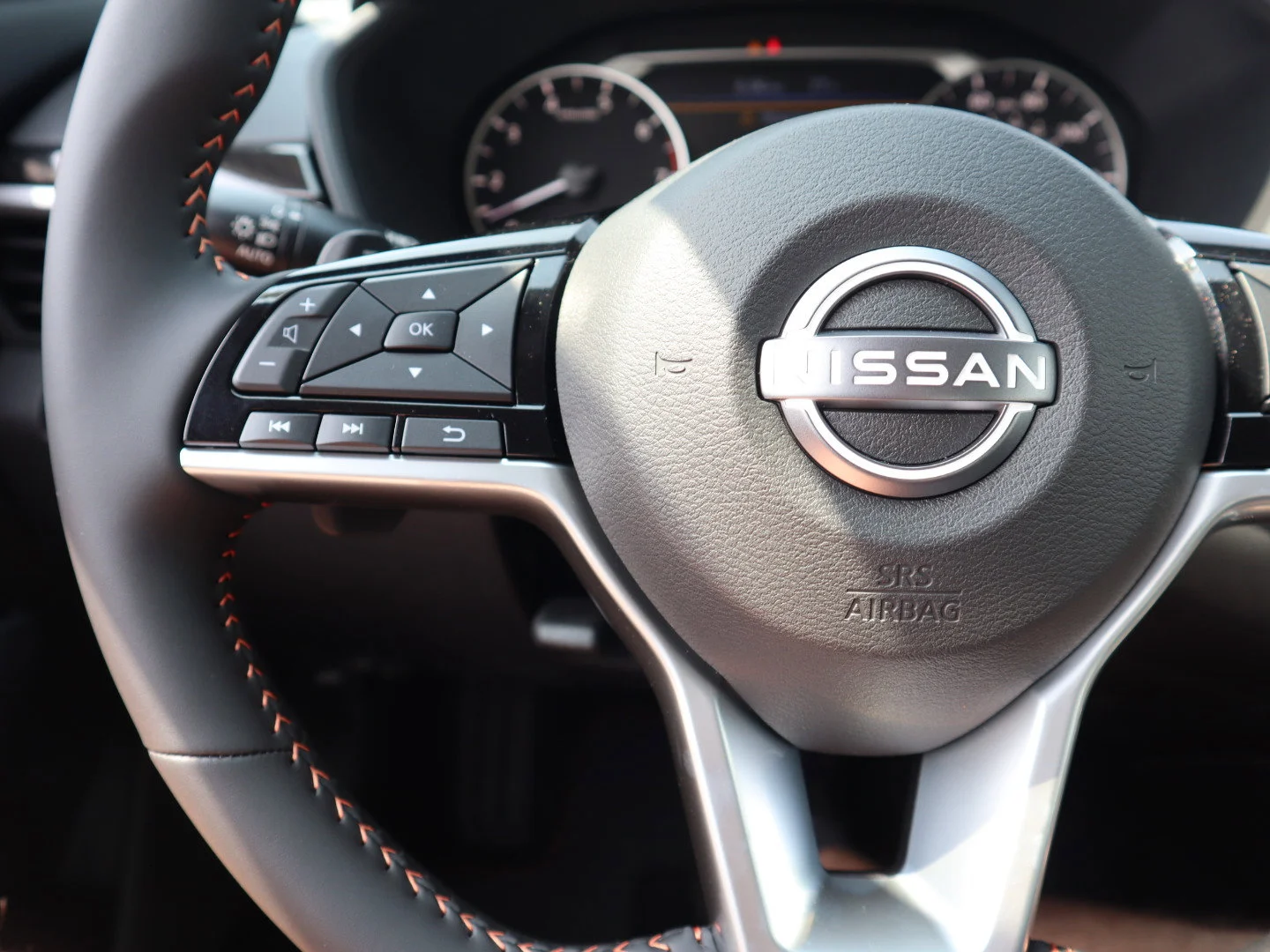 New 2025 Brilliant Silver Metallic Nissan SR image 17