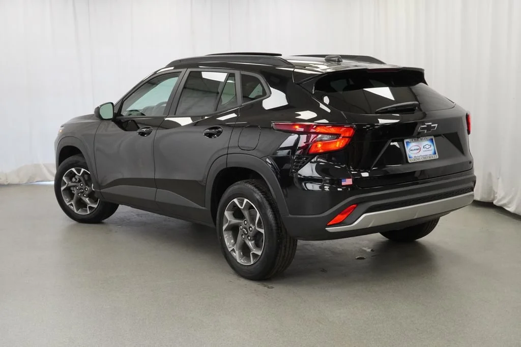 New 2026 Mosaic Black Metallic Chevrolet LT image 4