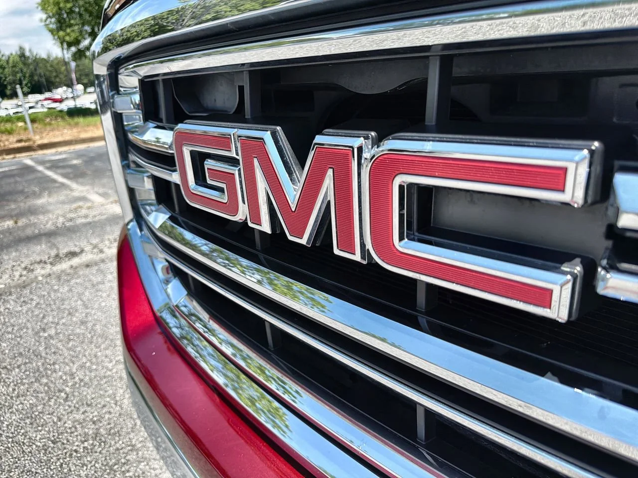 Used 2016 CRIMSON RED TINTCOAT GMC SLT image 26