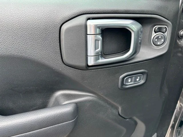 Used 2024 Gray Jeep Willys image 13