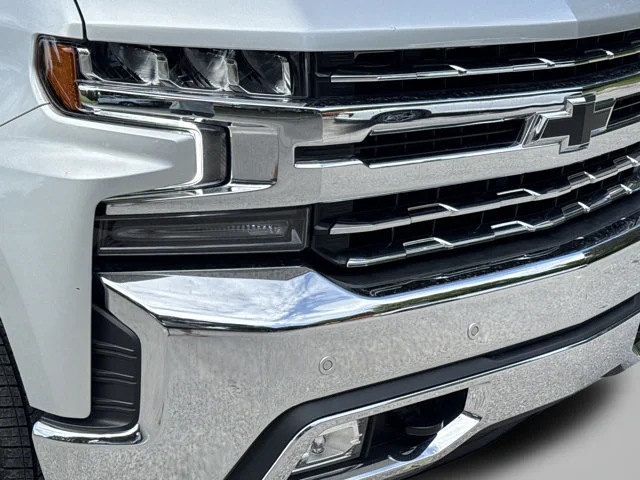 Used 2022 Silver Chevrolet LTZ image 8