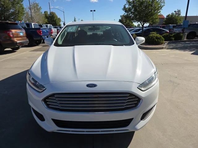Used 2016 White Ford SE image 2