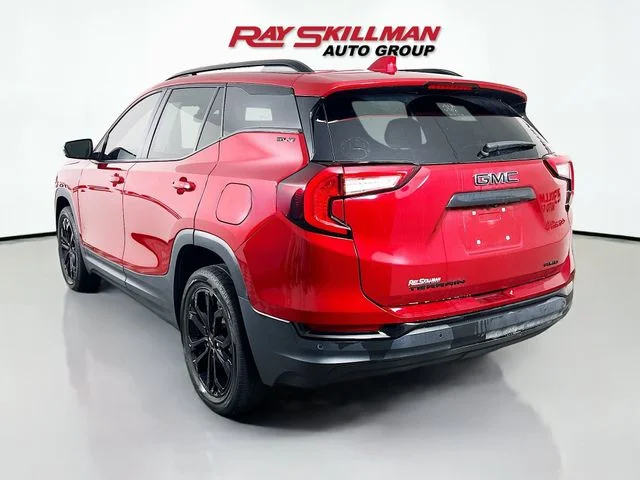 Used 2022 Red GMC SLE image 5