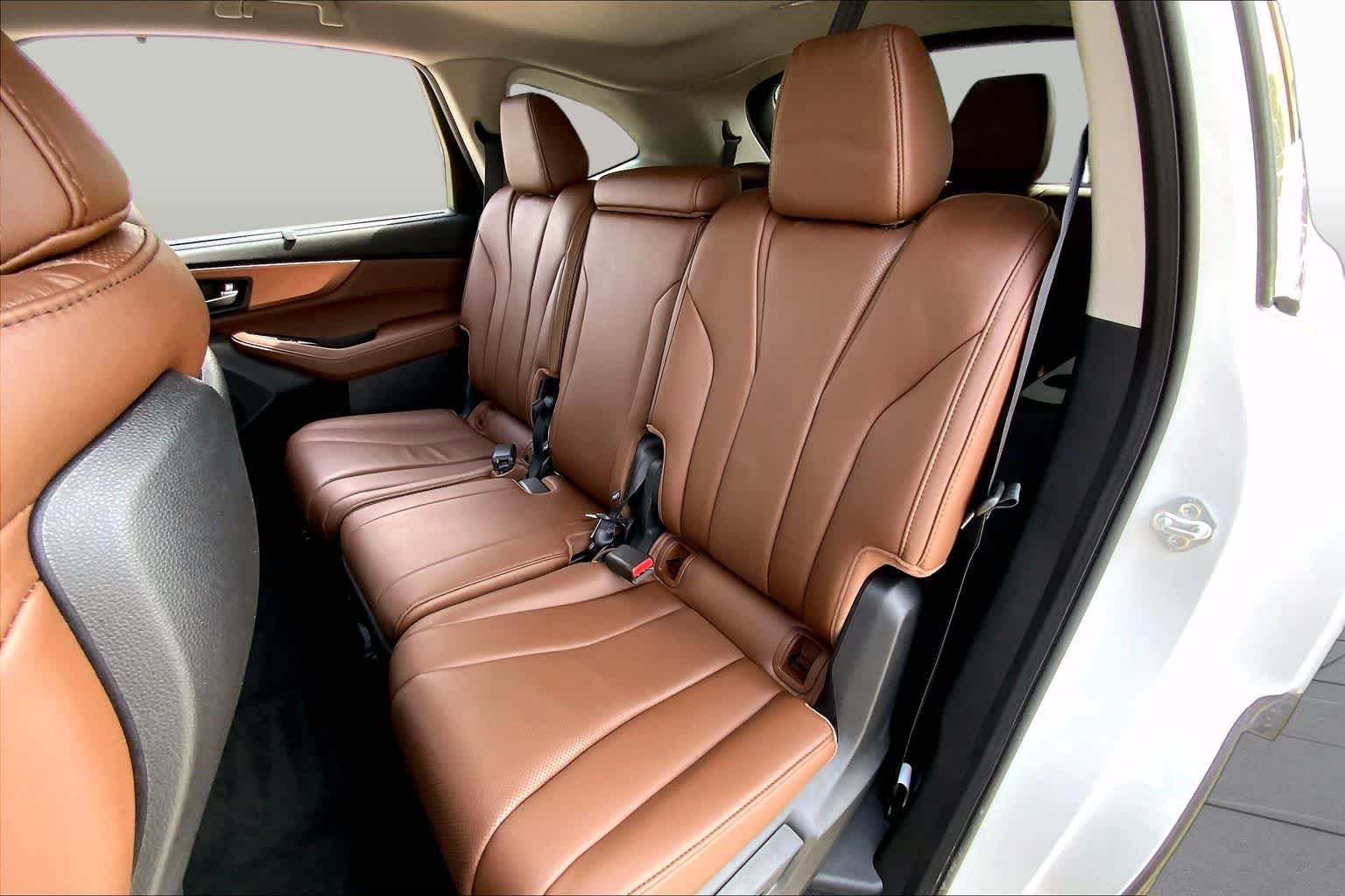 Used 2024 Platinum White Pearl Acura w/Technology Package image 26