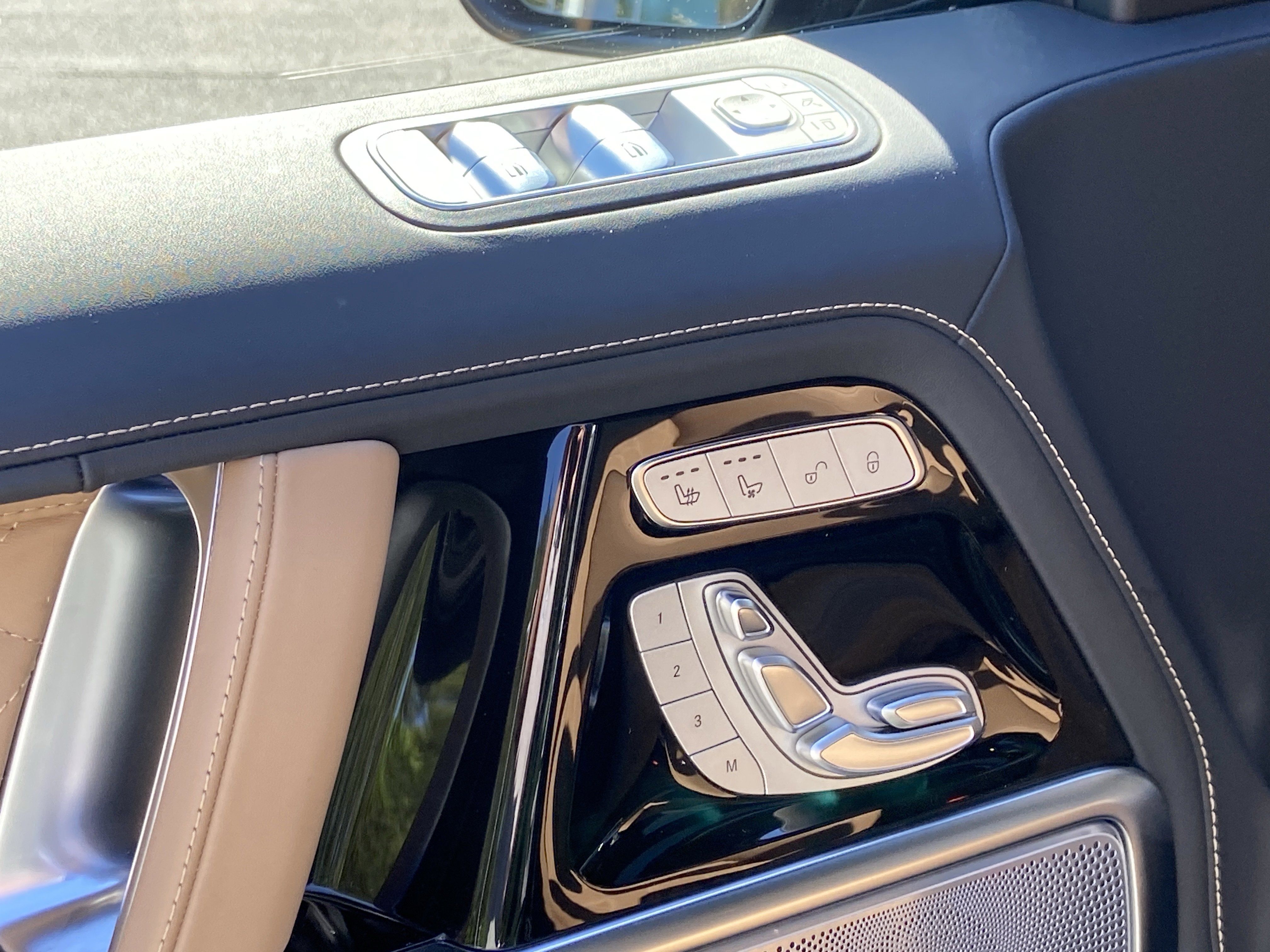 New 2026 Oak Green Metallic Mercedes-Benz AMG® G 63 SUV image 17