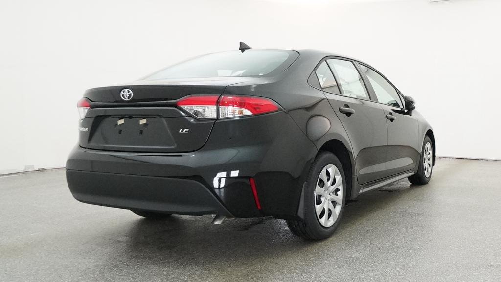 New 2026 Midnight Black Metallic Toyota LE image 17