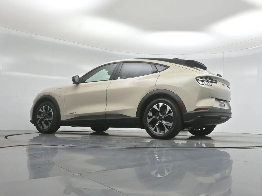 New 2026 Desert Sand Ford Select image 47