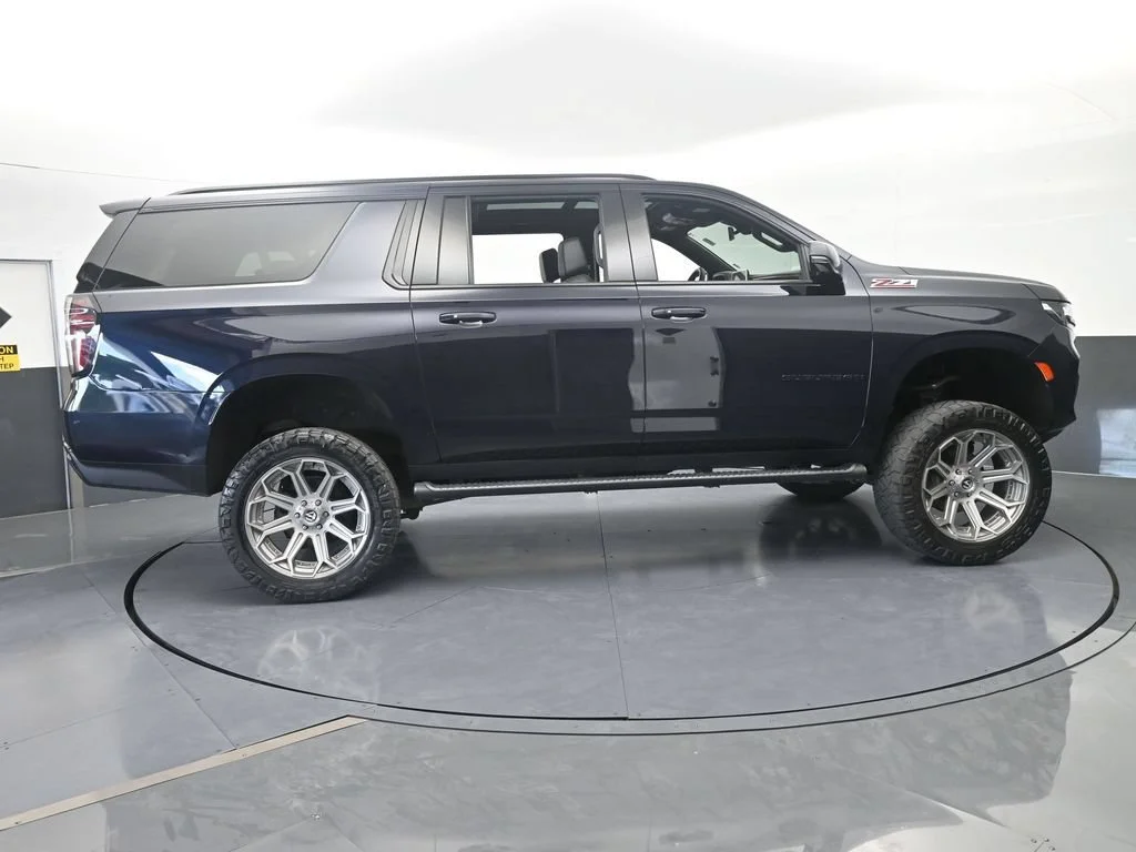 Used 2022 MIDNIGHT BLUE METALLIC Chevrolet Z71 image 7