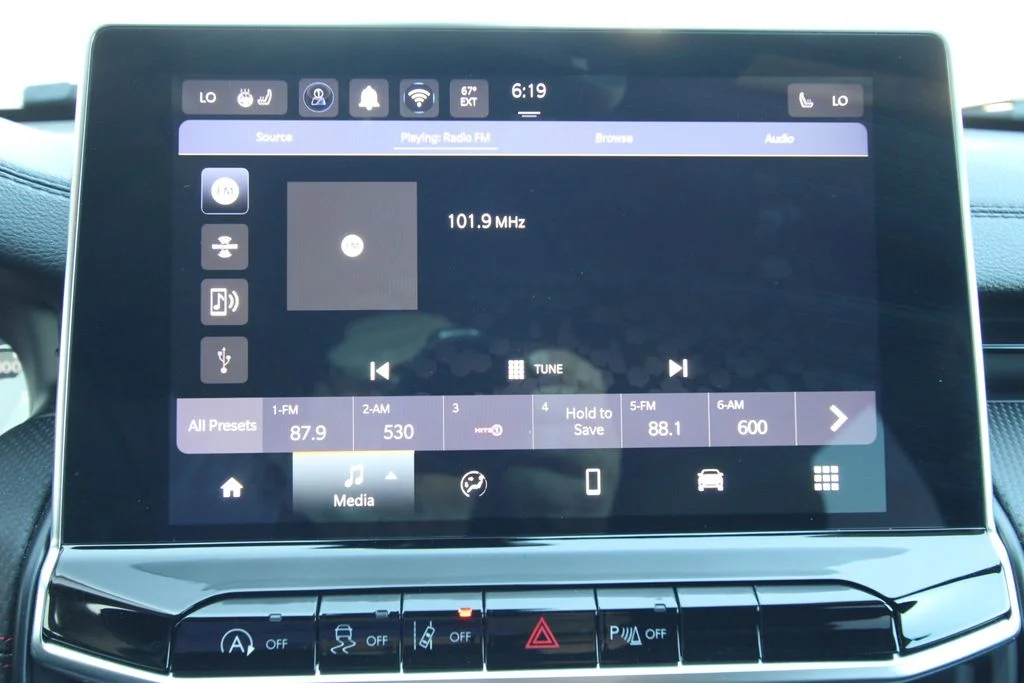 Used 2024 White Jeep Trailhawk image 31