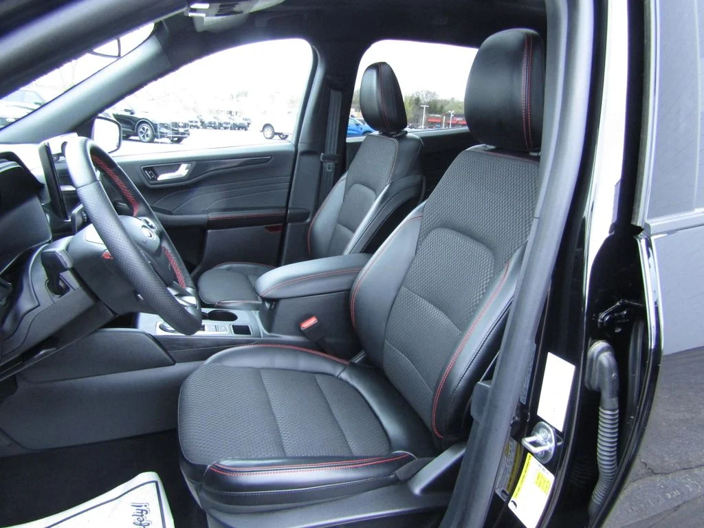 2023 Ford Escape ST-Line Elite - Photo 18
