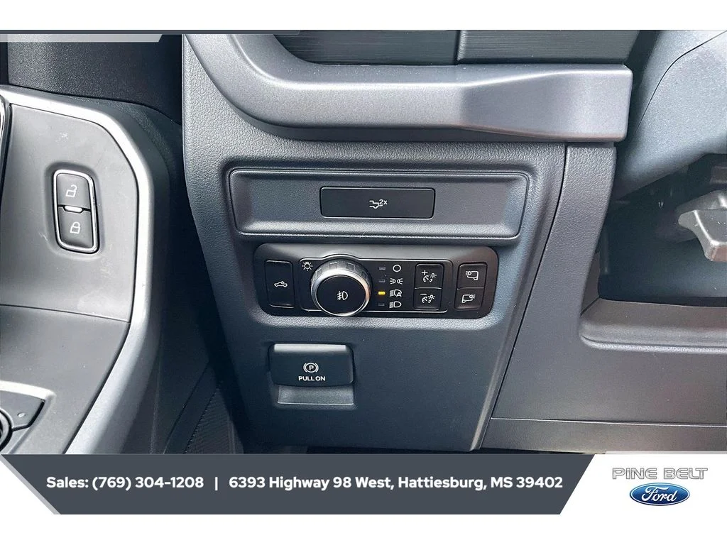 New 2026 Iconic Silver Metallic Ford XLT image 23