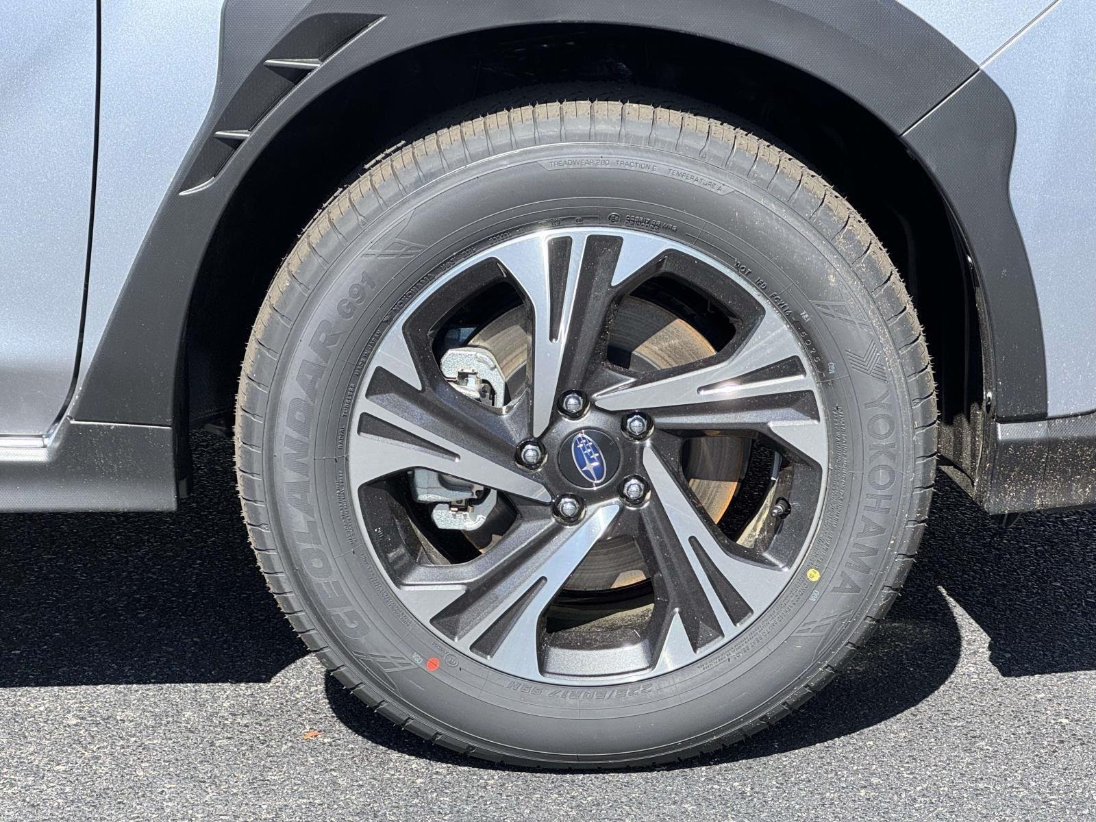 New 2026 ICE SILVER METALLIC Subaru Premium image 7