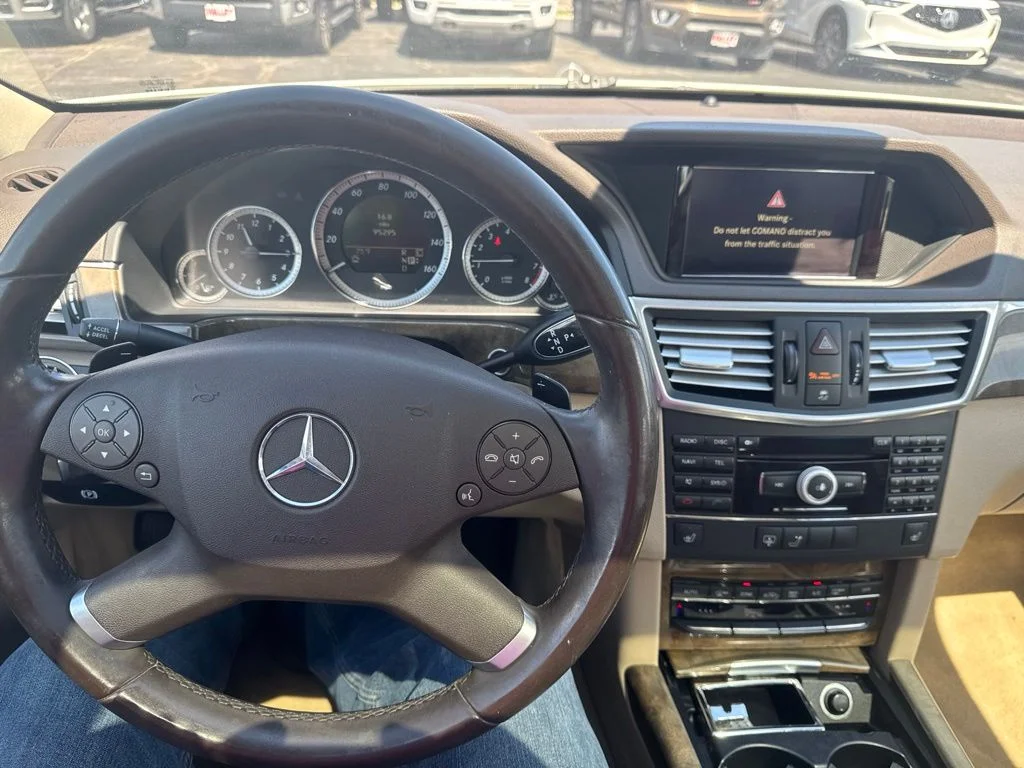 Used 2010 Diamond White Metallic Mercedes-Benz E 350 image 14