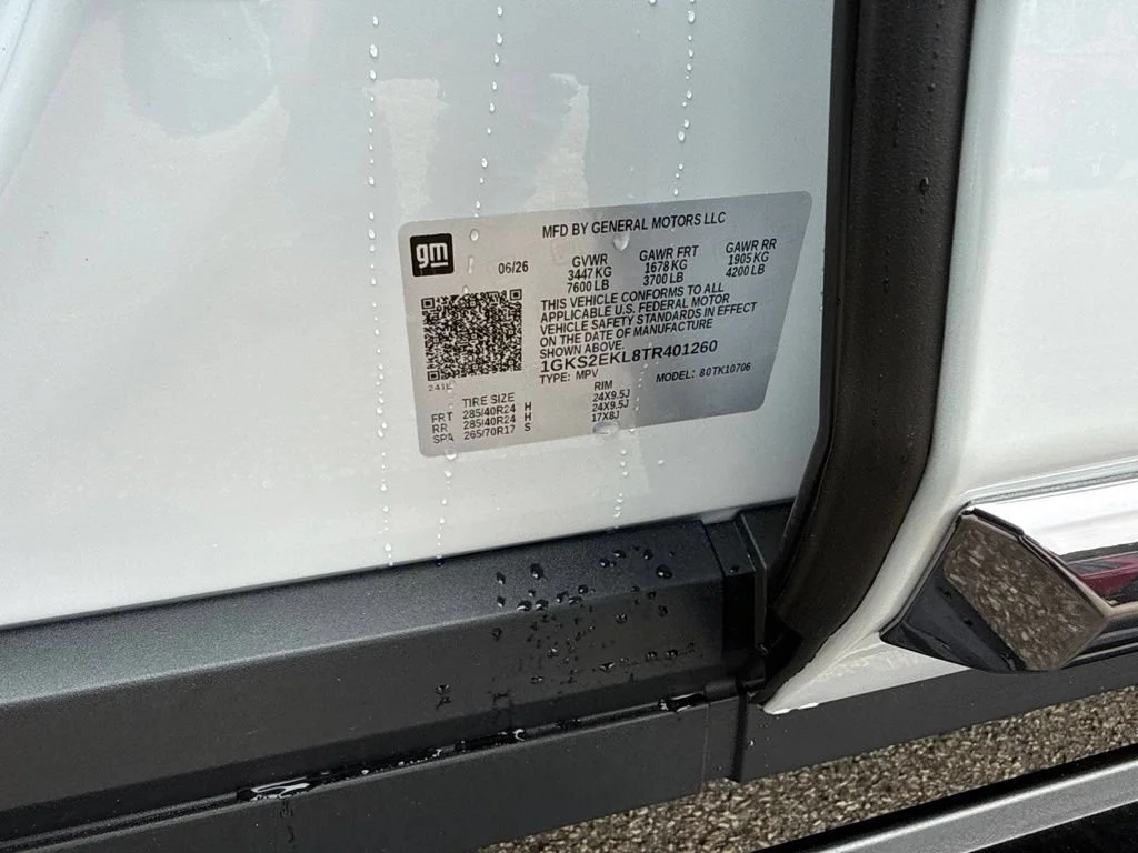 New 2026 Glacier White Tricoat GMC Denali Ultimate image 46