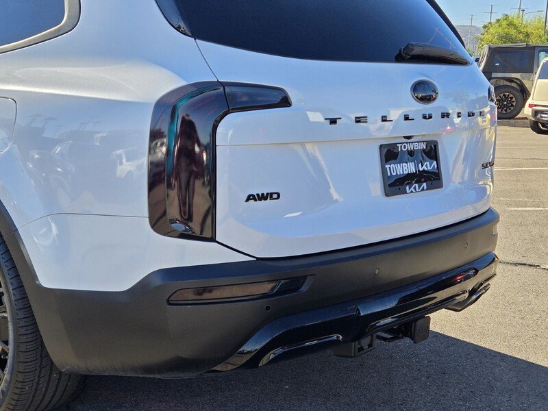 Used 2021 White Pearl KIA SX AWD image 5