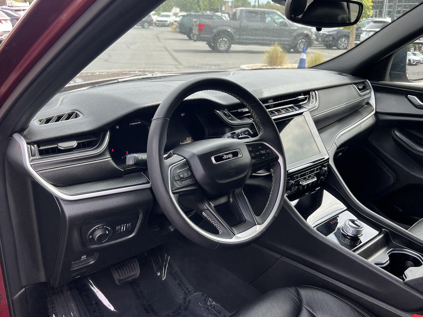 2024 Jeep Grand Cherokee L Laredo - Photo 30