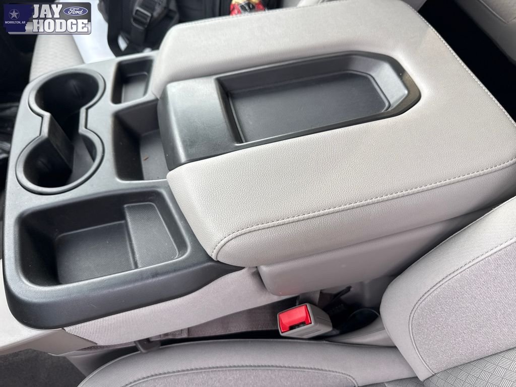 Used 2025 Silver GMC SLE image 32