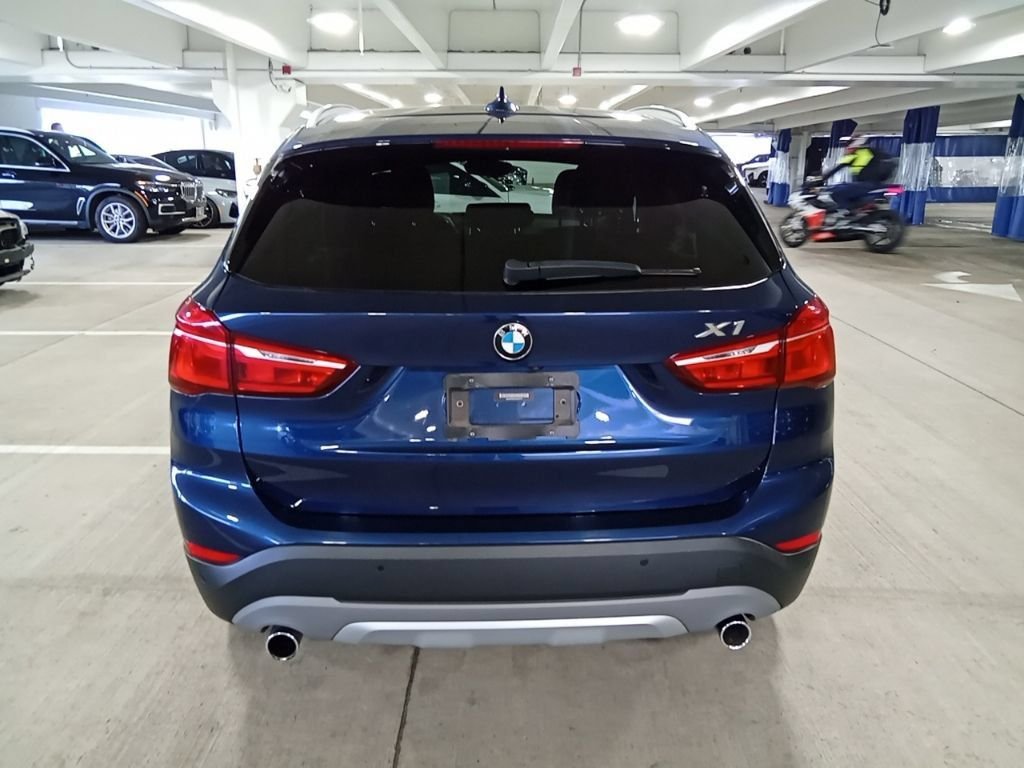 Used 2018 Blue Metallic BMW xDrive28i image 6