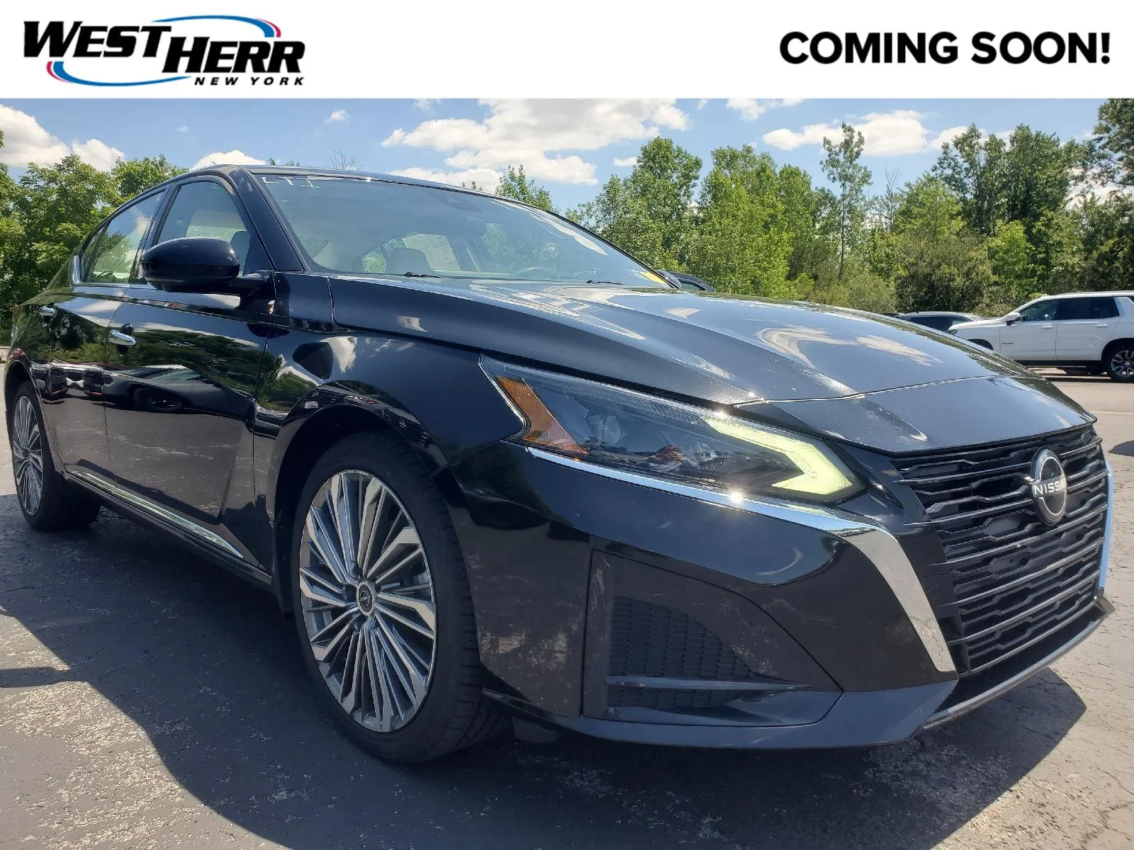 Used 2023 Super Black Nissan 2.5 SL image 1