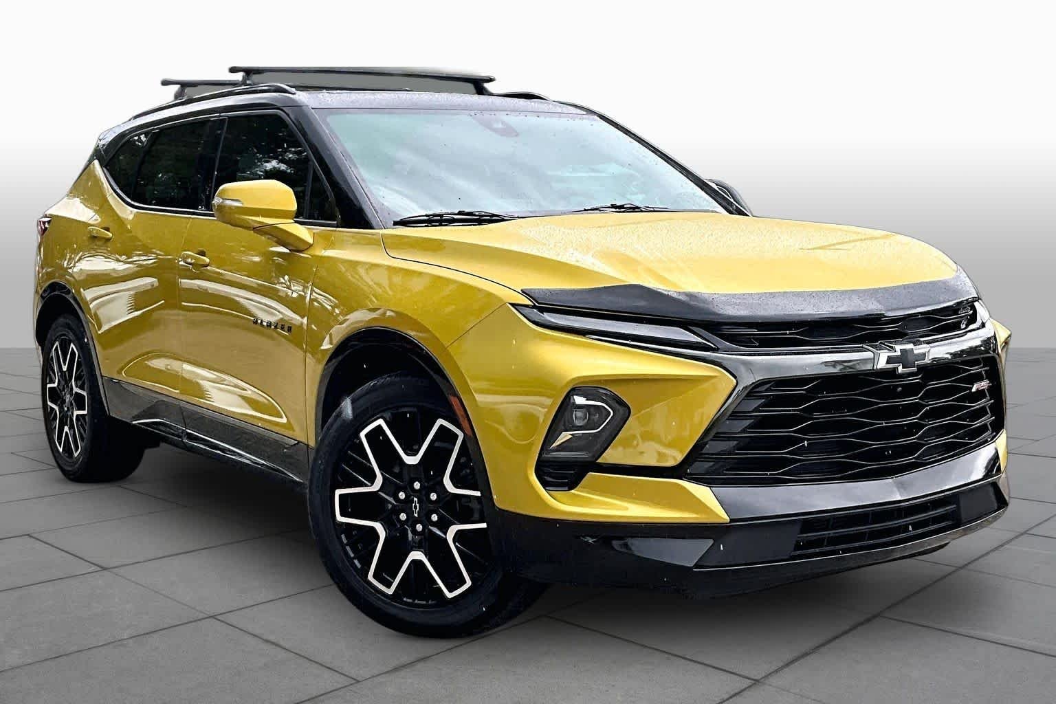 Used 2023 Nitro Yellow Metallic Chevrolet RS image 3
