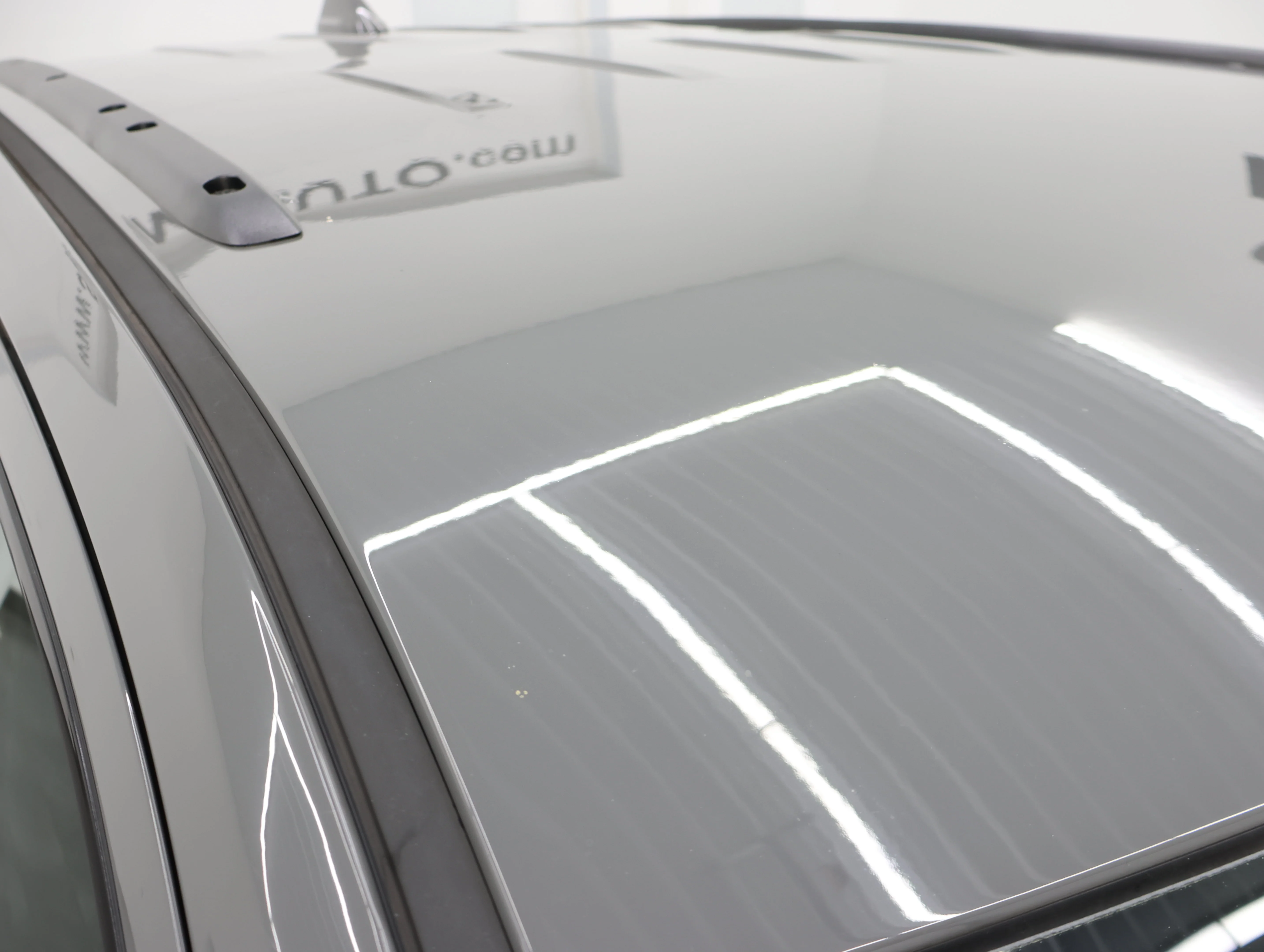 Used 2020 Sting-Gray Clearcoat Jeep Altitude image 4