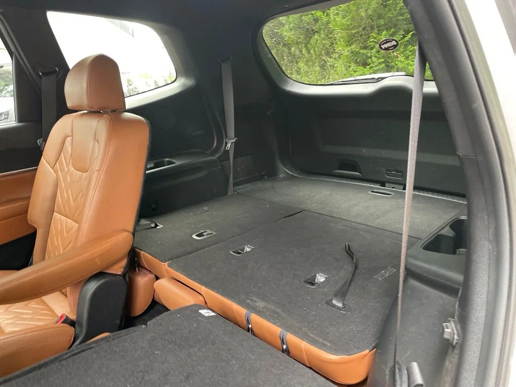 Used 2025 Wolf Gray Kia EX X-Line image 21