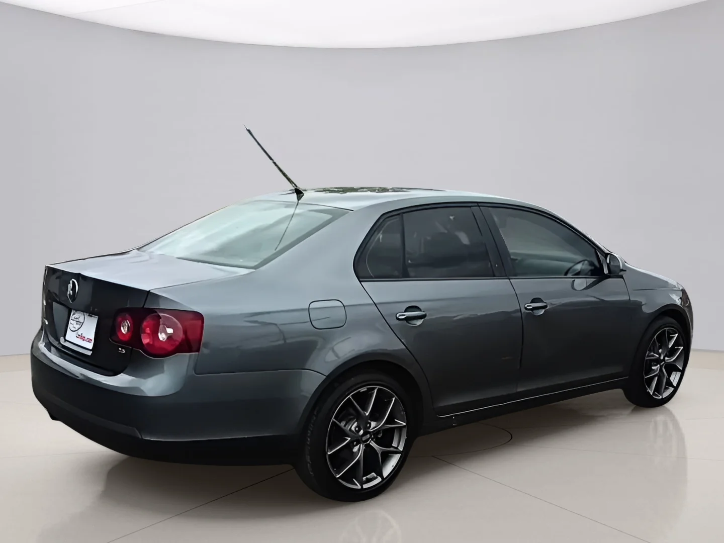 Used 2008 Silver Volkswagen S image 7
