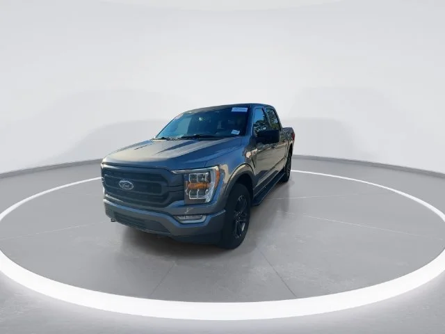 Used 2021 Gray Ford XLT image 2