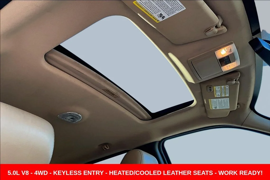 Used 2013  Ford Lariat image 32