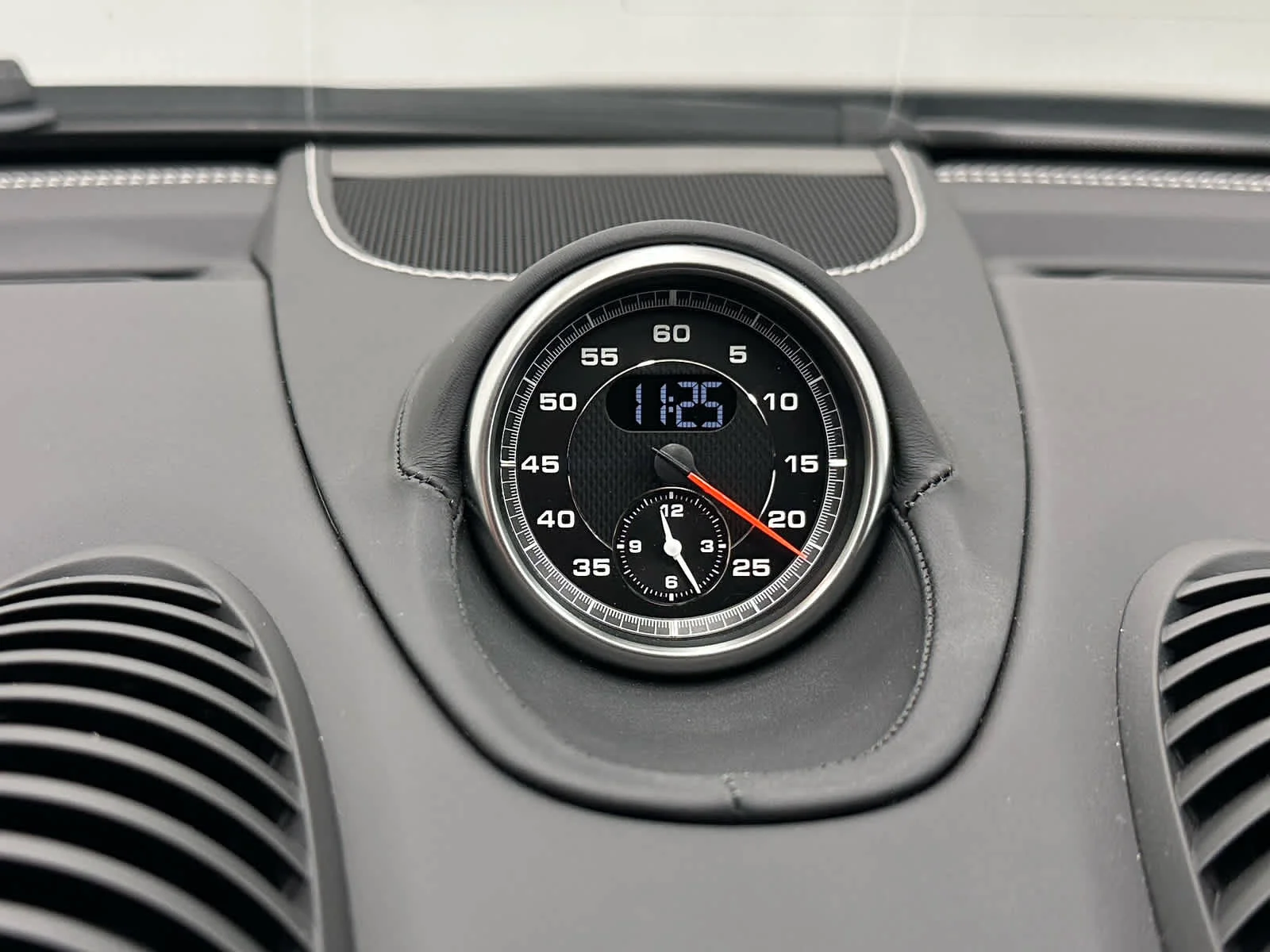 Used 2025 Chalk Porsche GTS 4.0 image 31