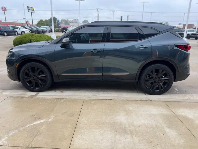 Used 2019 Gray Chevrolet RS image 6