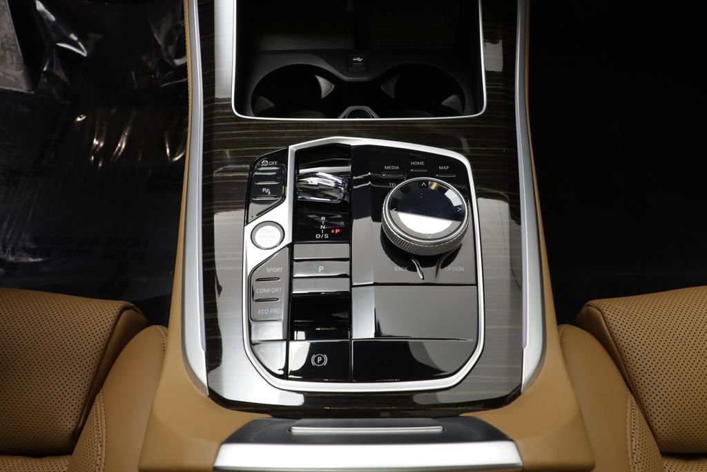 Certified Used 2024 Mineral White Metallic BMW xDrive40i image 13
